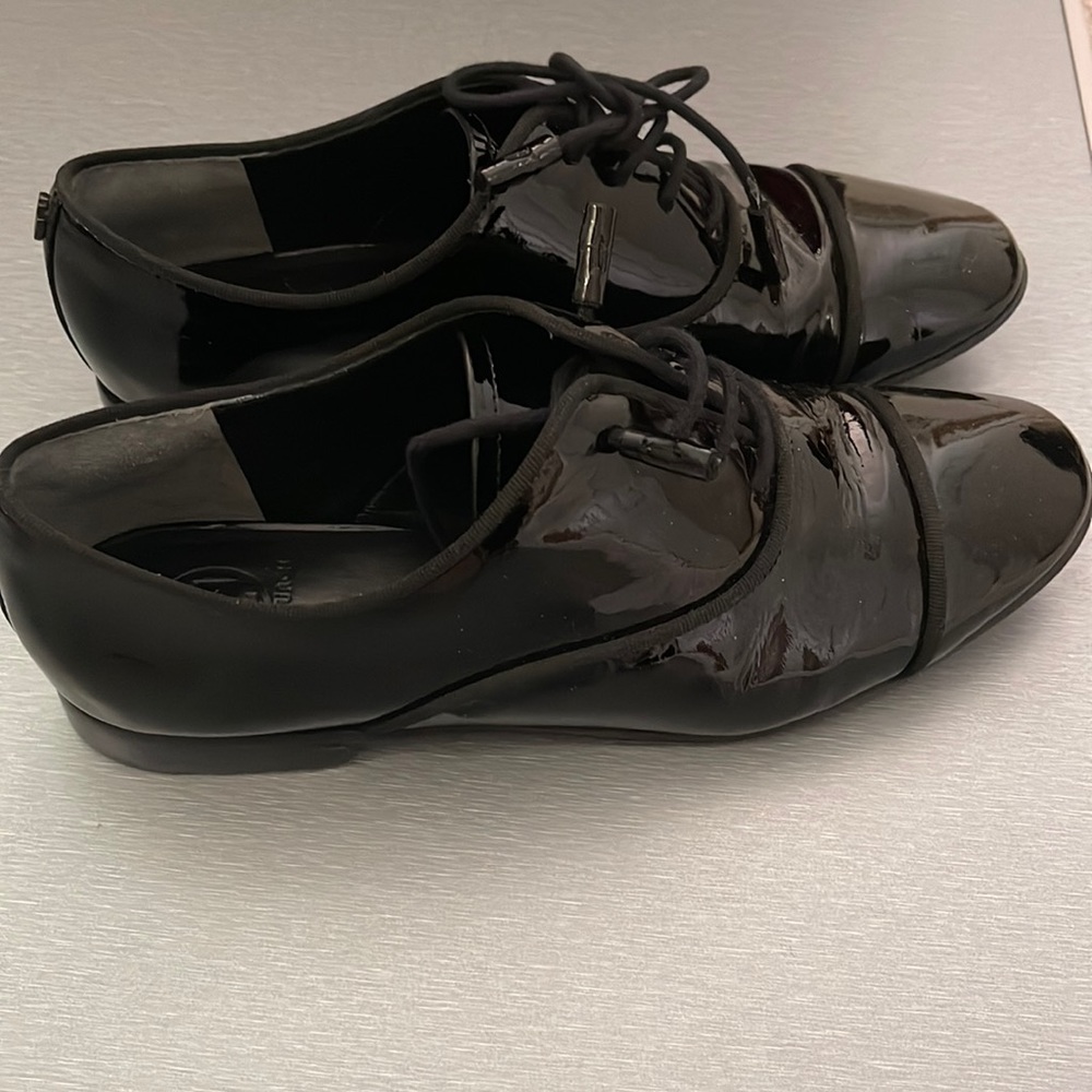 Tory burch patent leather oxfords